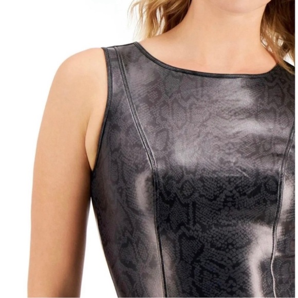 NC INTERNATIONAL CONCEPTS Jeans Women's Snake Print Bodysuit Size XL NWT - Picture 4 of 5